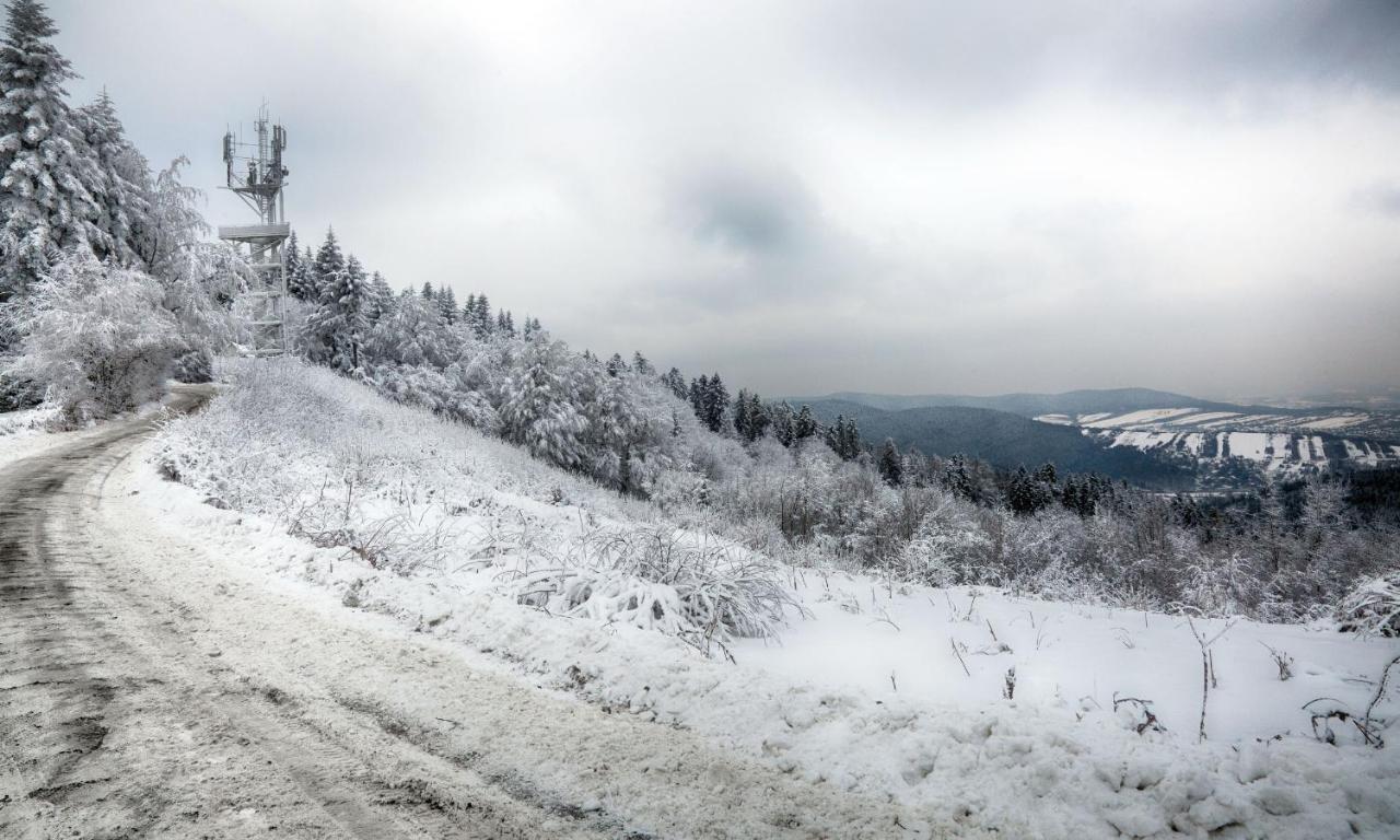 Sloneczny Chelm - Apartamenty W Gorach, Prywatna Sauna Jacuzzi Balia W Cenie, Spa, Grill, Stok Narciarski Myslenice, Sciezki Rowerowe, Rzeka Raba, Widok Na Tatry Esterno foto