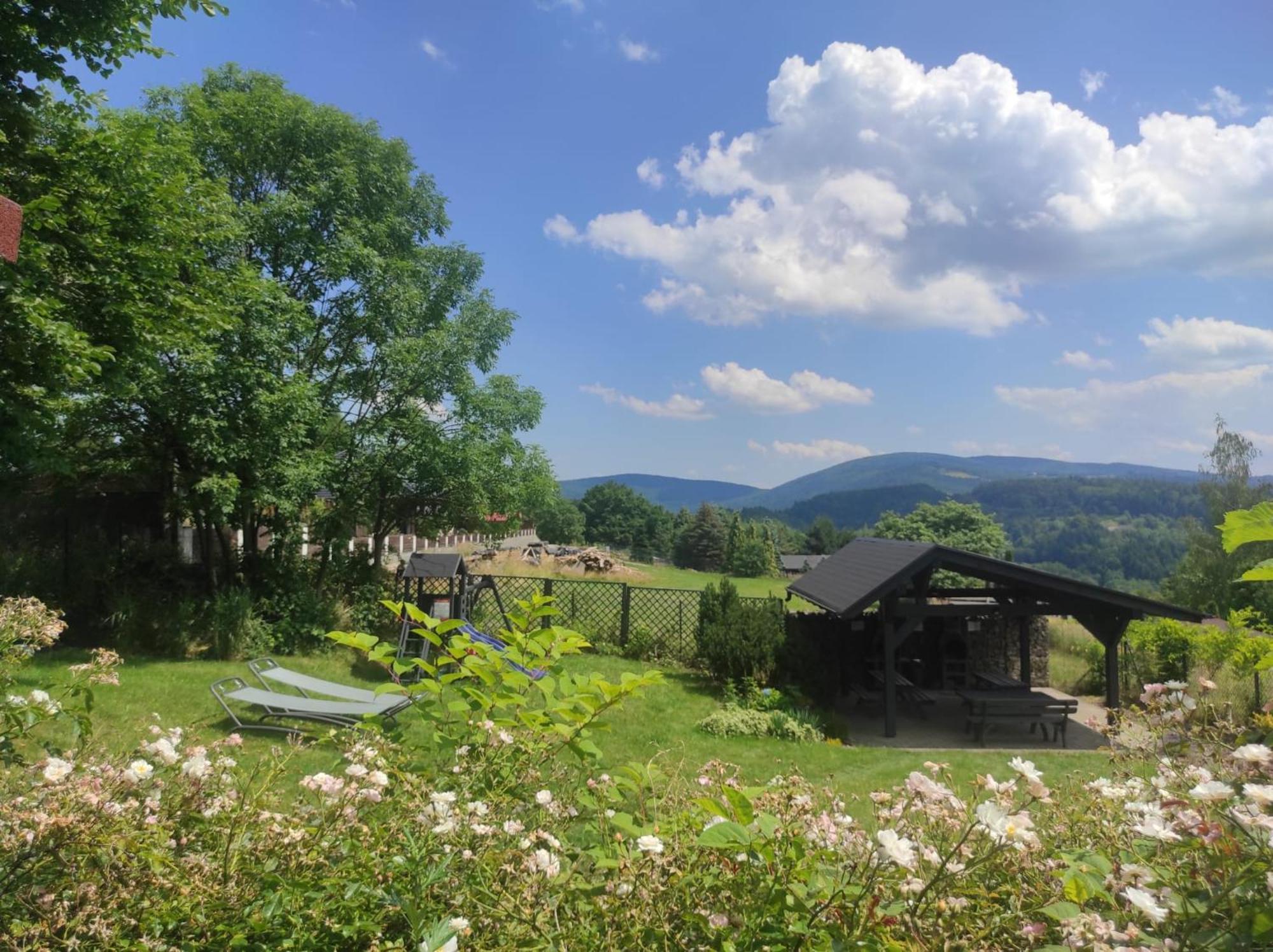 Sloneczny Chelm - Apartamenty W Gorach, Prywatna Sauna Jacuzzi Balia W Cenie, Spa, Grill, Stok Narciarski Myslenice, Sciezki Rowerowe, Rzeka Raba, Widok Na Tatry Esterno foto